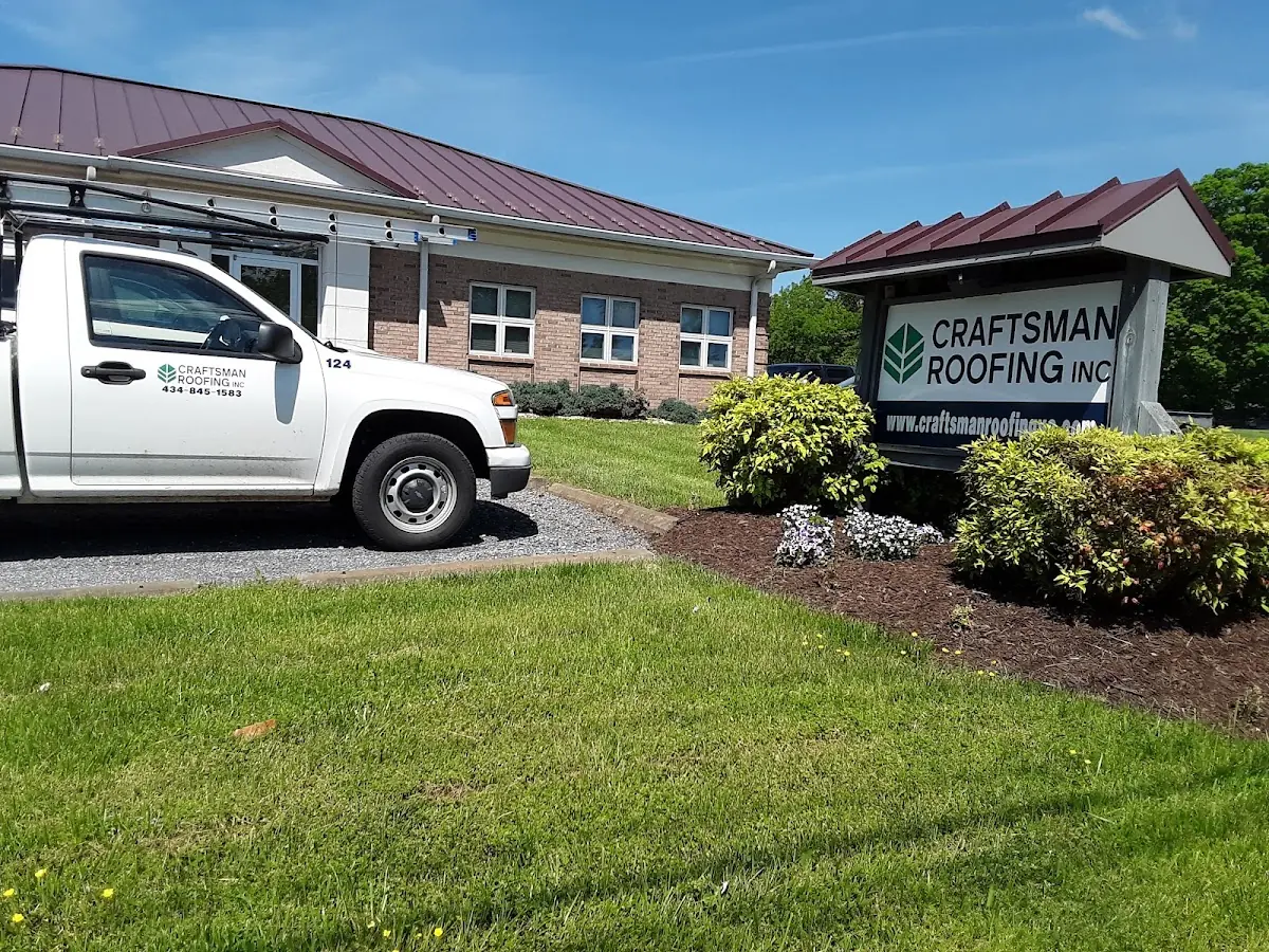Quality Roof Replacement by experienced craftsmen in Oakvale